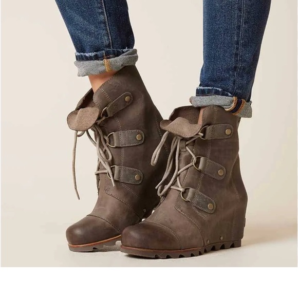 SOREL Joan of Arctic ll Wedge Tobacco Brown Leather Mid Boot Waterproof Bootie - Picture 1 of 14